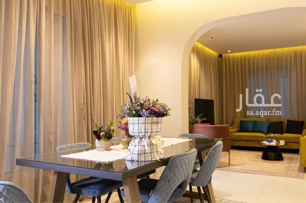 5 bedroom villa in Al Narjis 8