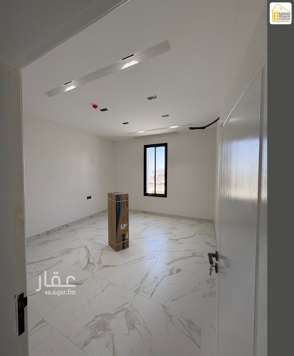 4 bedroom apartment in Al Aridh, Riyadh 17