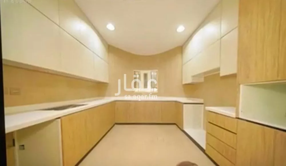 6 bedroom apartment in Al Munsiyah 5