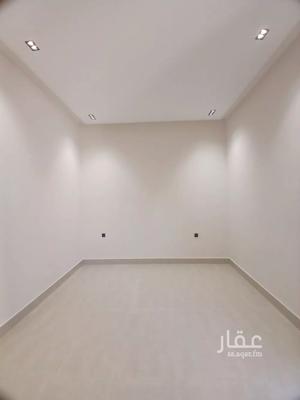 6 bedroom villa in Al Uraija Al Gharbiyah 4