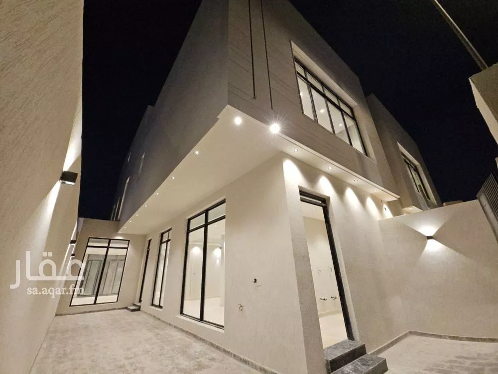 5 bedroom villa in King Faisal 2