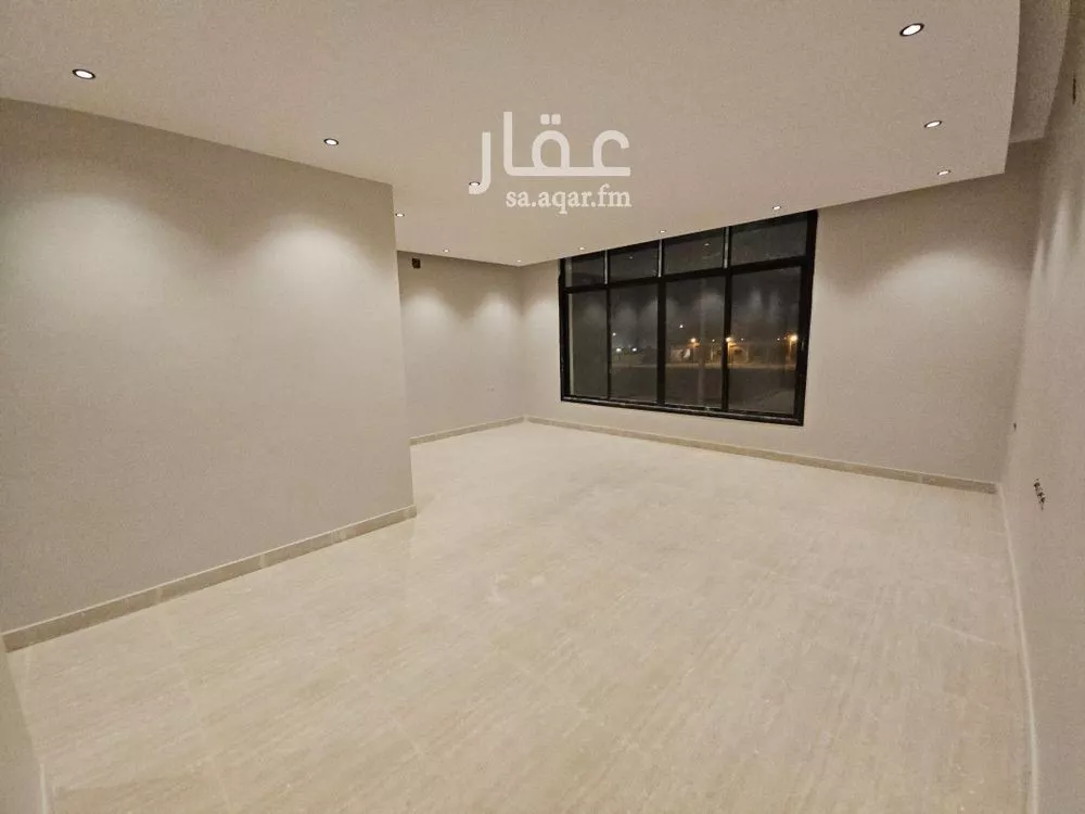 5 bedroom villa in King Faisal 13