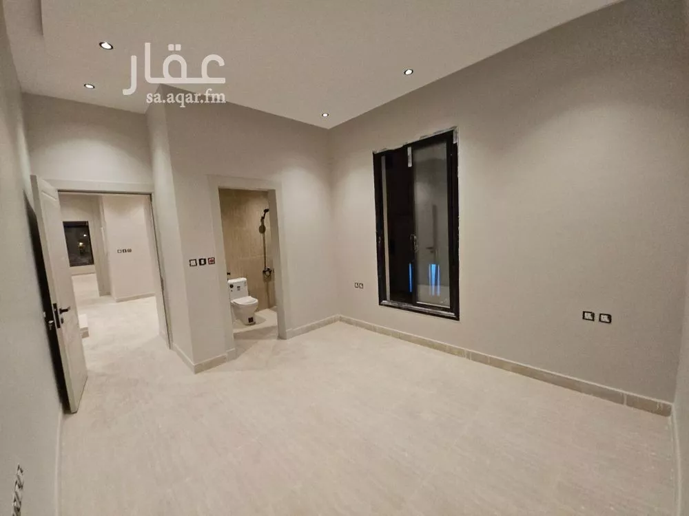 5 bedroom villa in King Faisal 19
