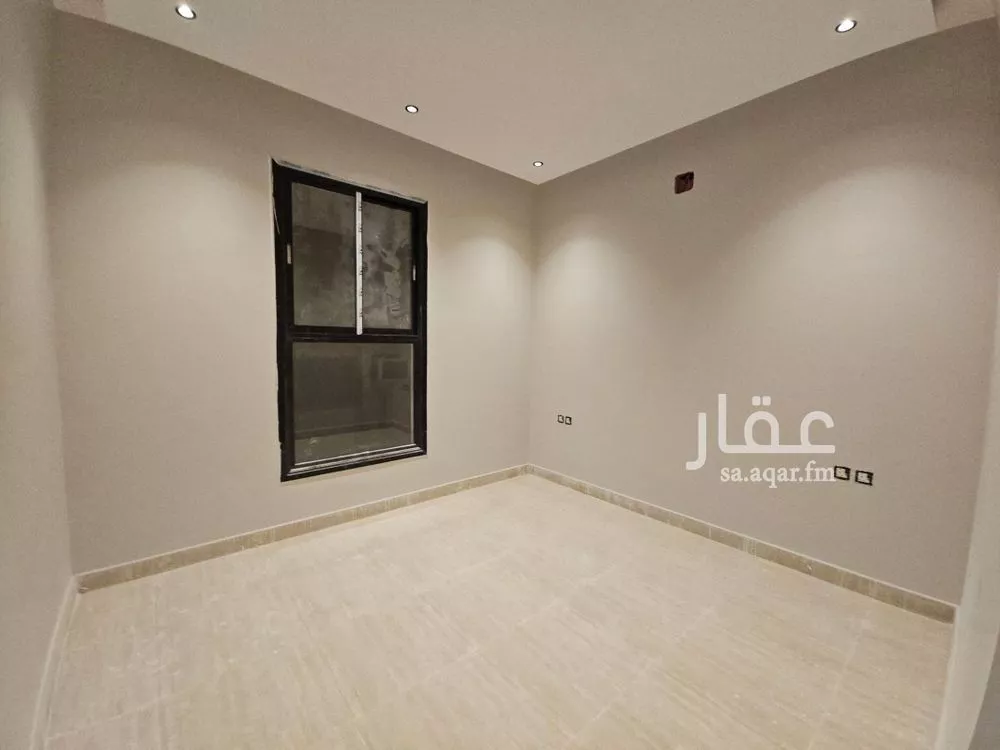 5 bedroom villa in King Faisal 6