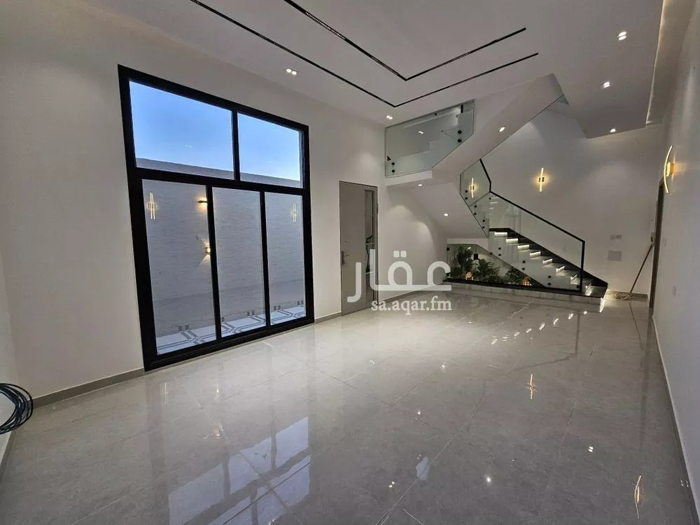 4 bedroom villa in Al Maizilah 16