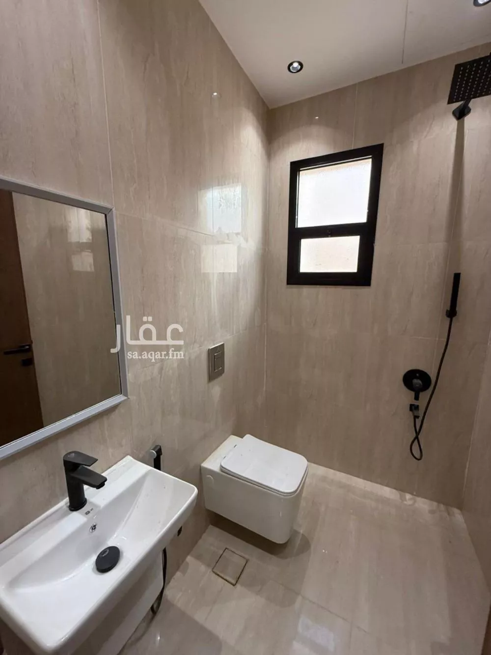 7 bedroom villa in Al Rimal 18