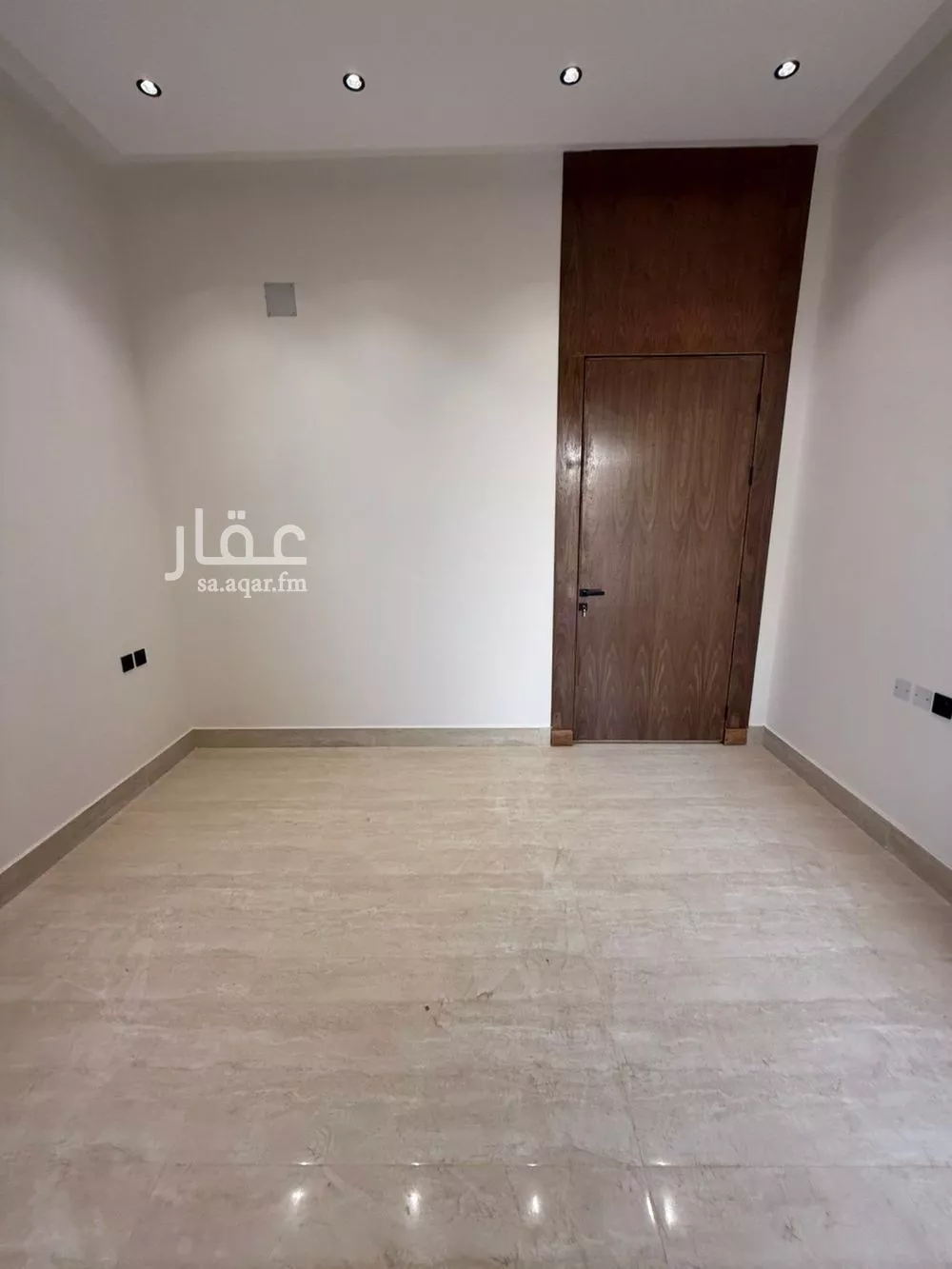 7 bedroom villa in Al Rimal 6