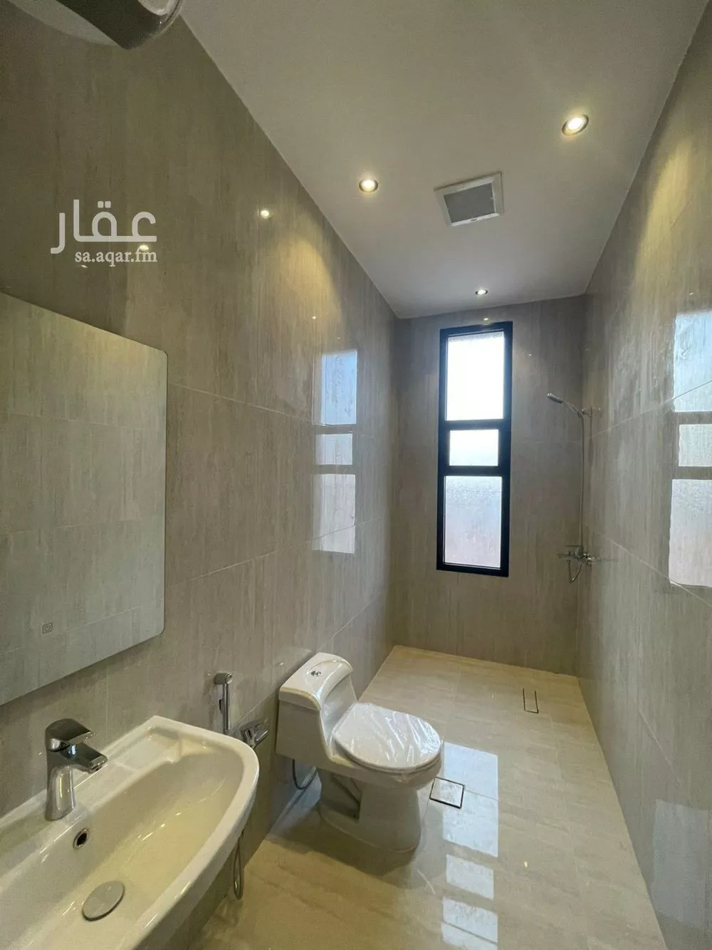 5 bedroom villa in Al Rimal 2