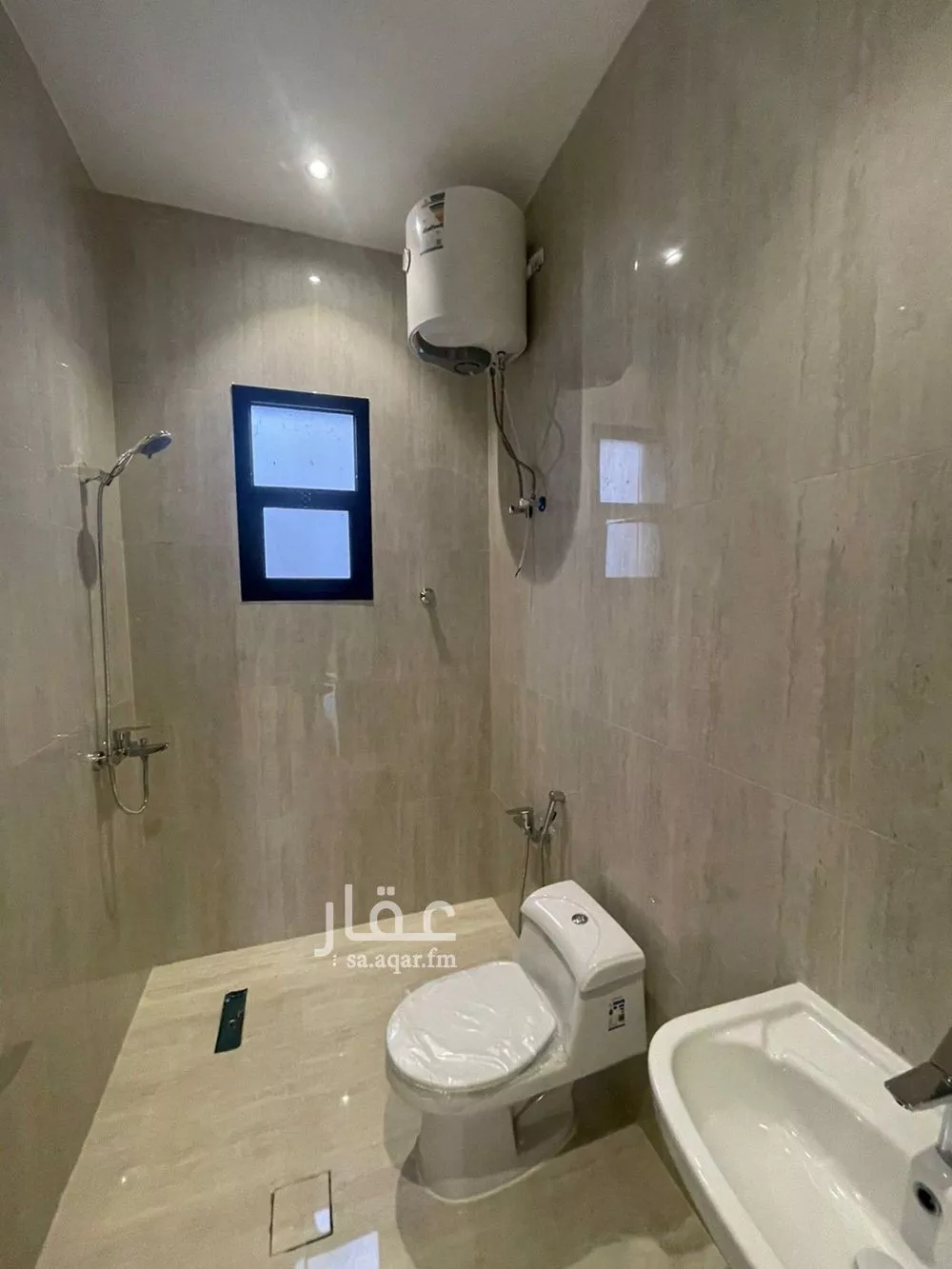 5 bedroom villa in Al Rimal 22