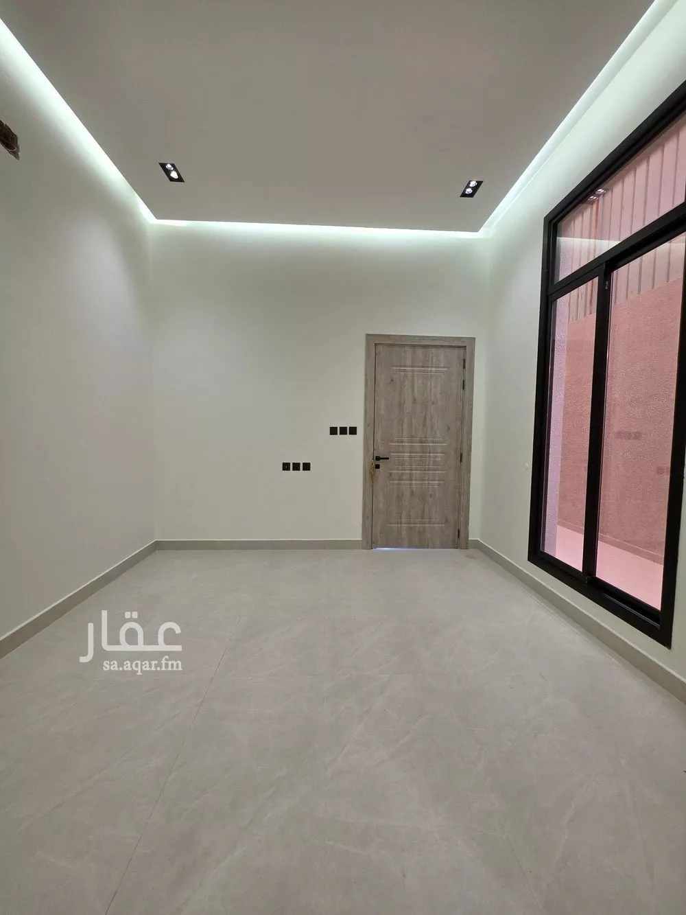 6 bedroom villa in Al Khaleej 7