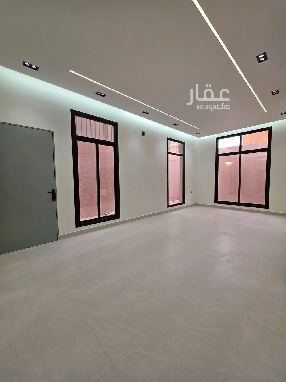 6 bedroom villa in Al Khaleej 8