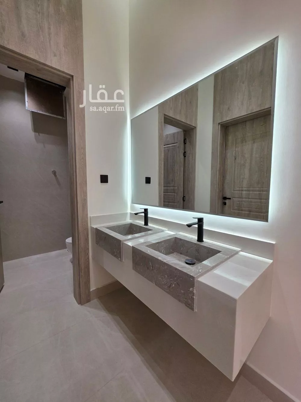 6 bedroom villa in Al Khaleej 10