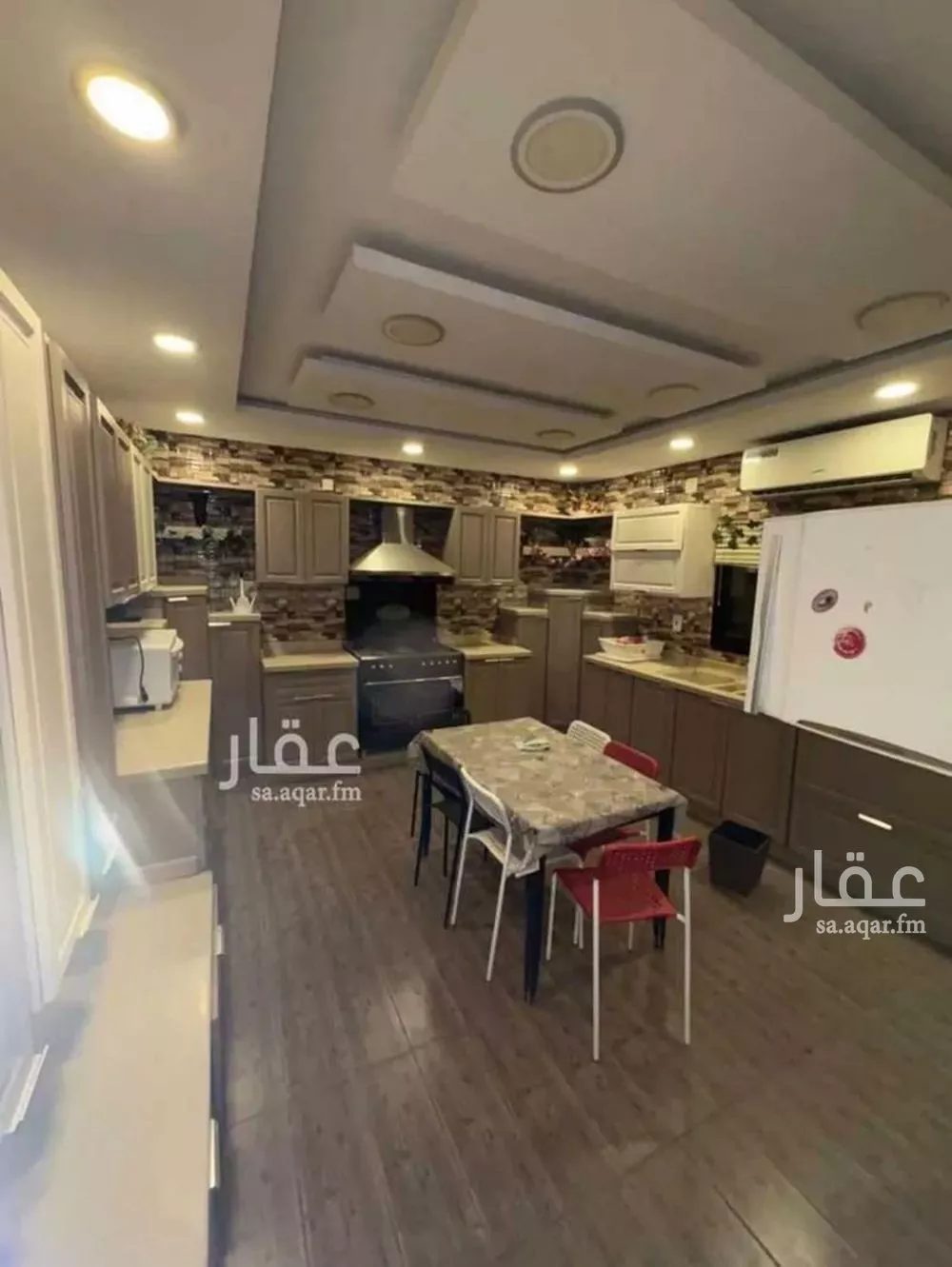 فيلا 5 غرف في جرير 2