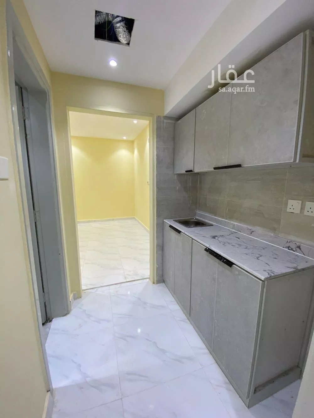 1 bedroom apartment in As Suwaidi Al Gharabi 2