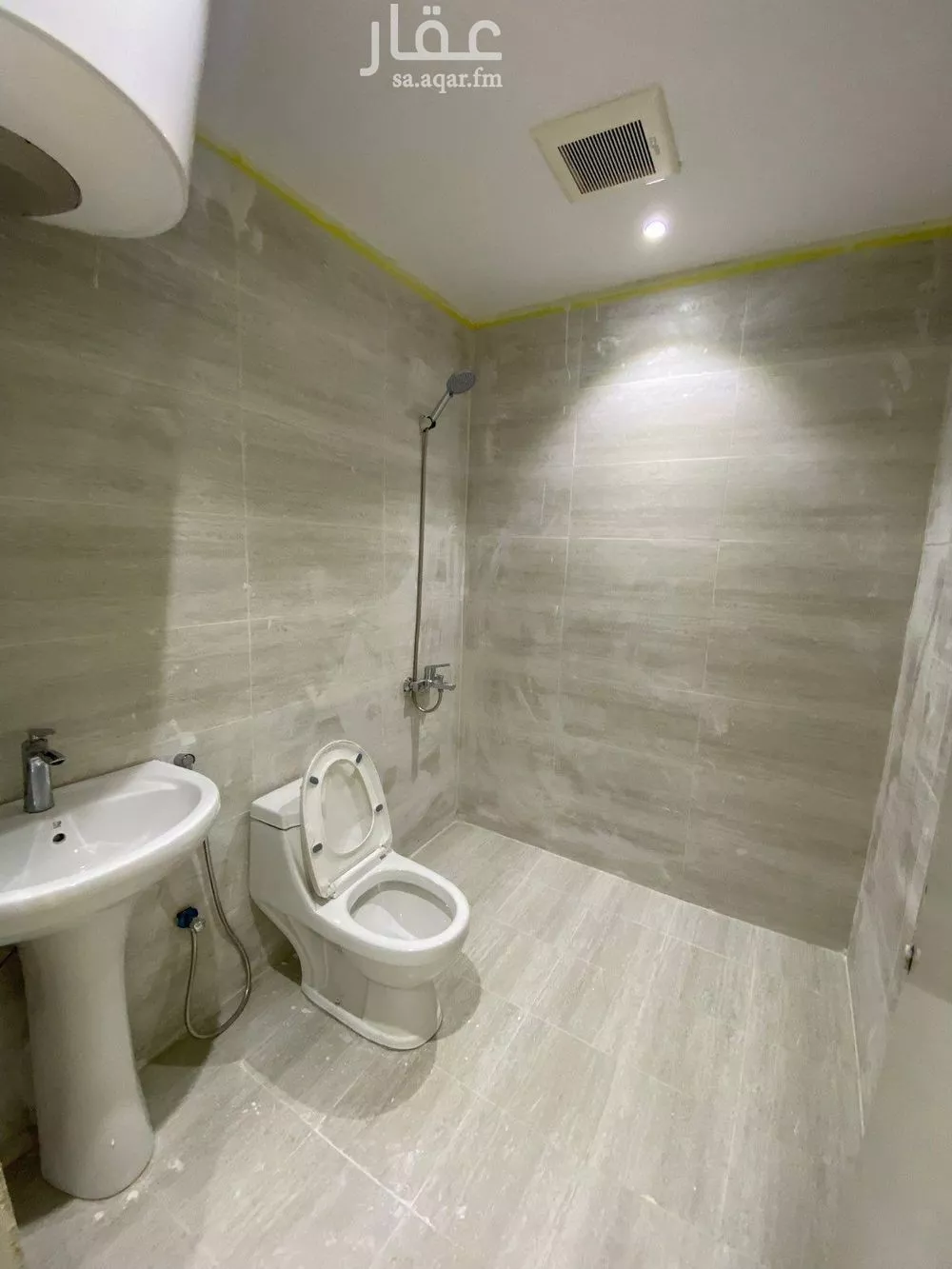 1 bedroom apartment in As Suwaidi Al Gharabi 3