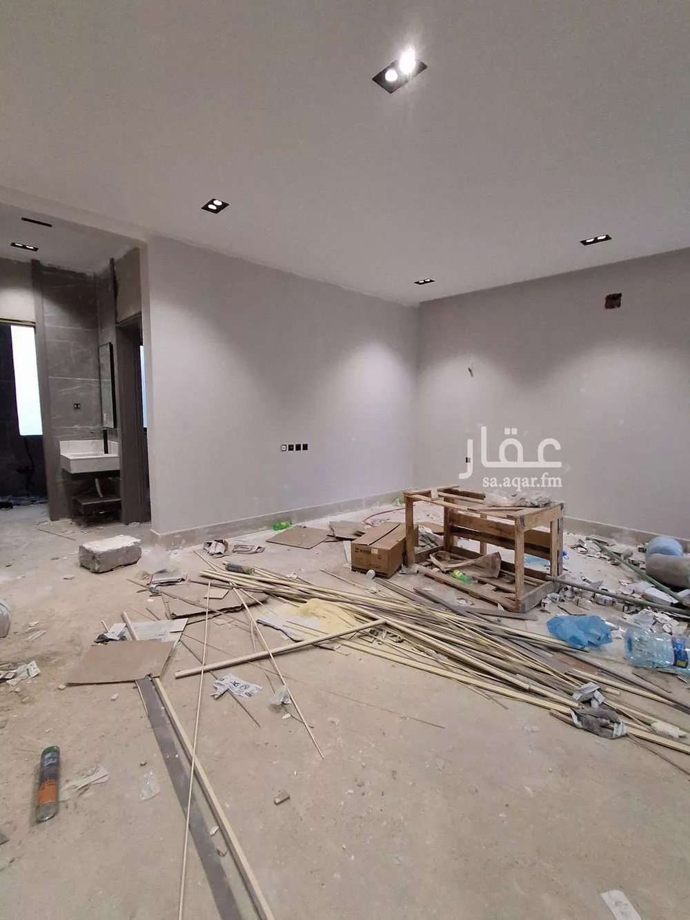 5 bedroom villa in Al Uraija Al Gharbiyah 8