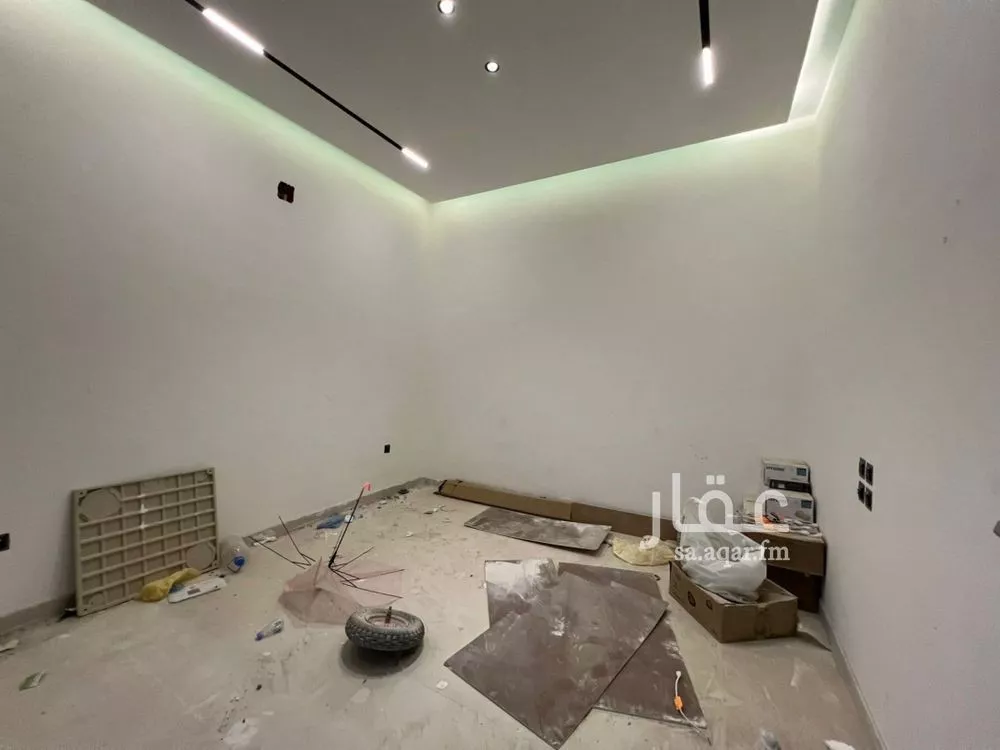 7 bedroom villa in Al Hazm 18