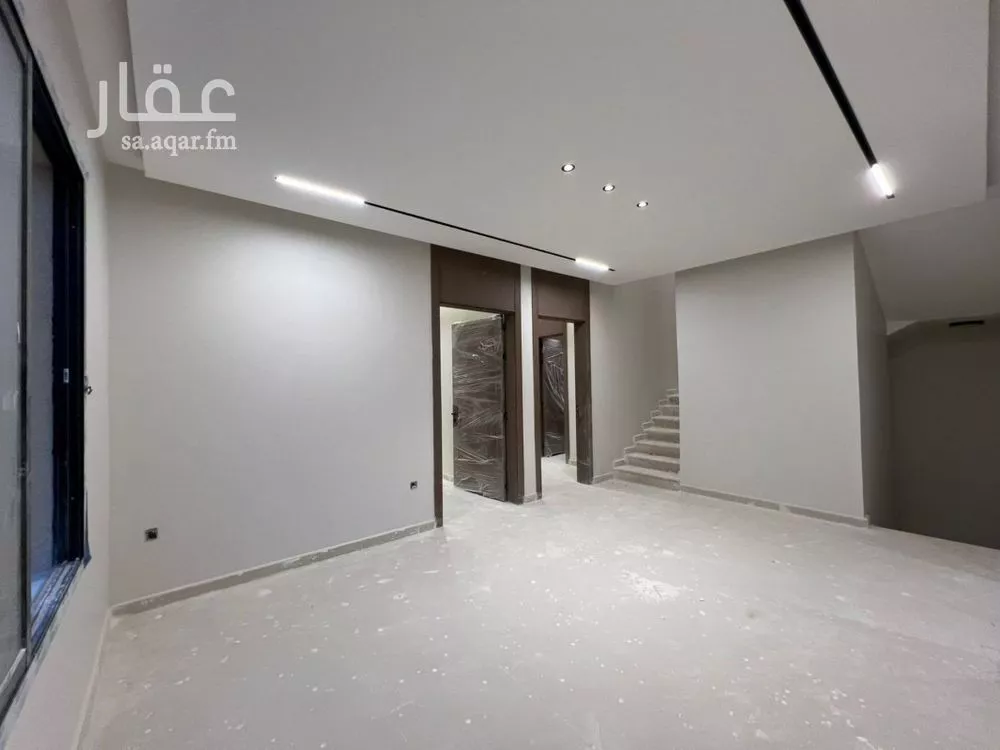 7 bedroom villa in Al Hazm 25
