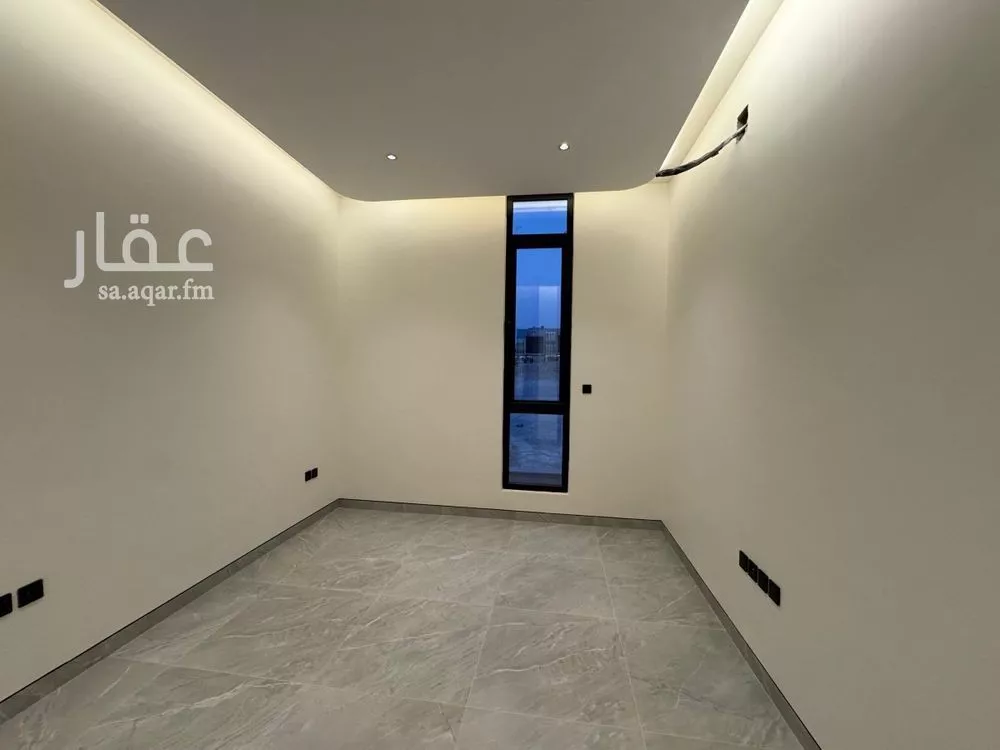 فيلا 5 غرف في النرجس 10