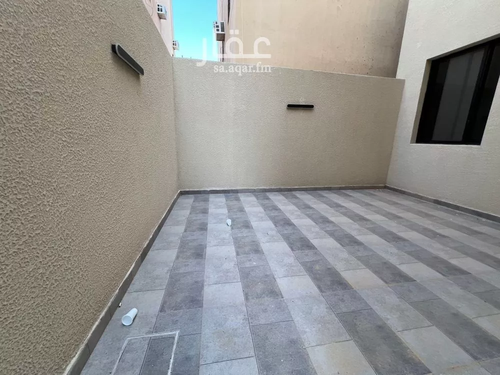 6 bedroom villa in Dhahrat Laban 16