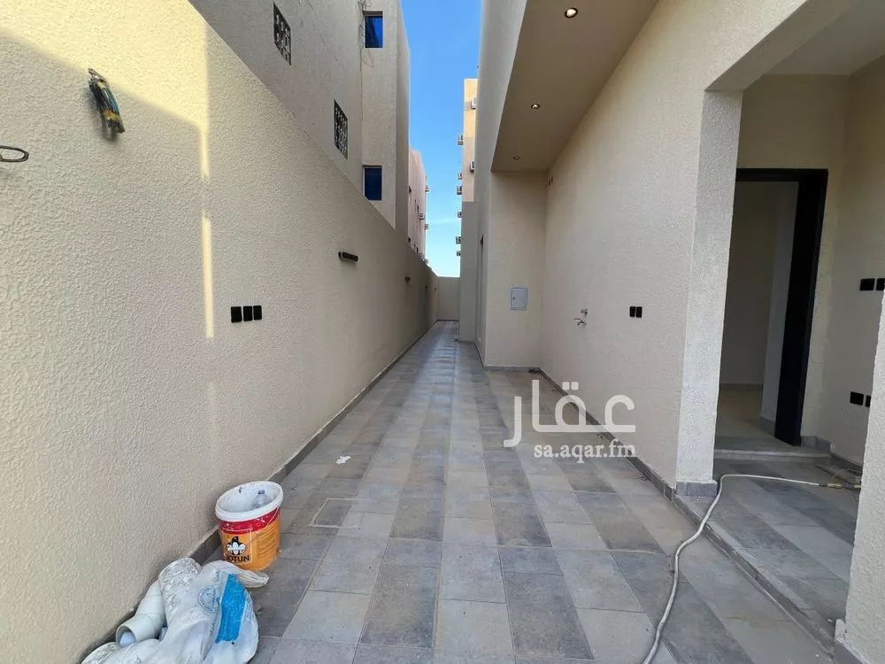 6 bedroom villa in Dhahrat Laban 18