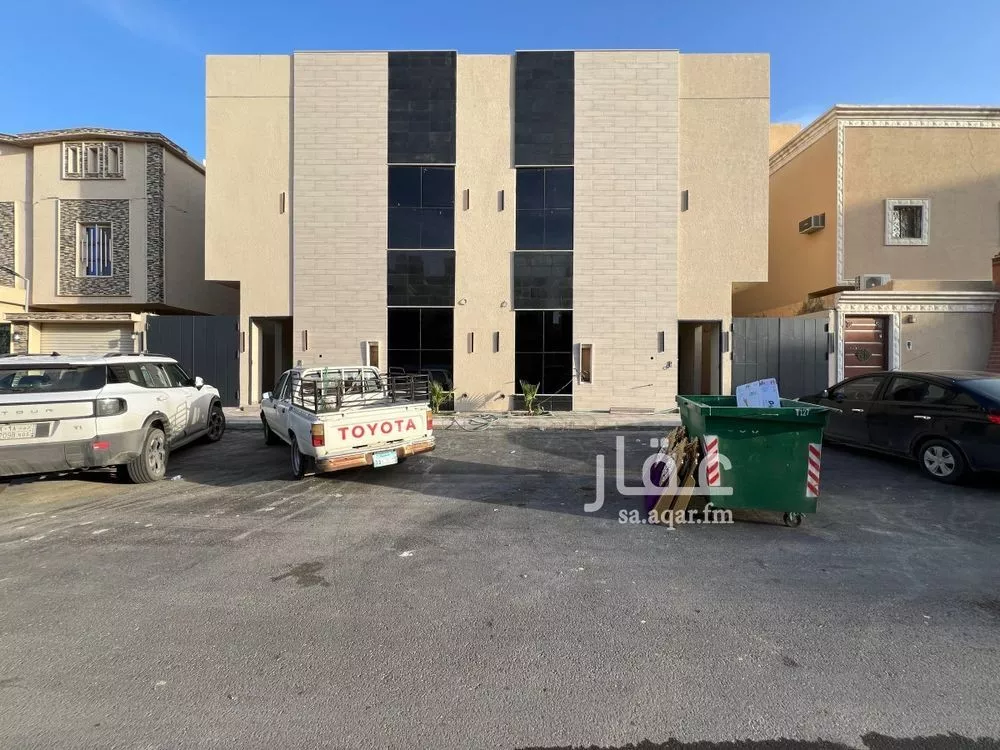 6 bedroom villa in Dhahrat Laban 3