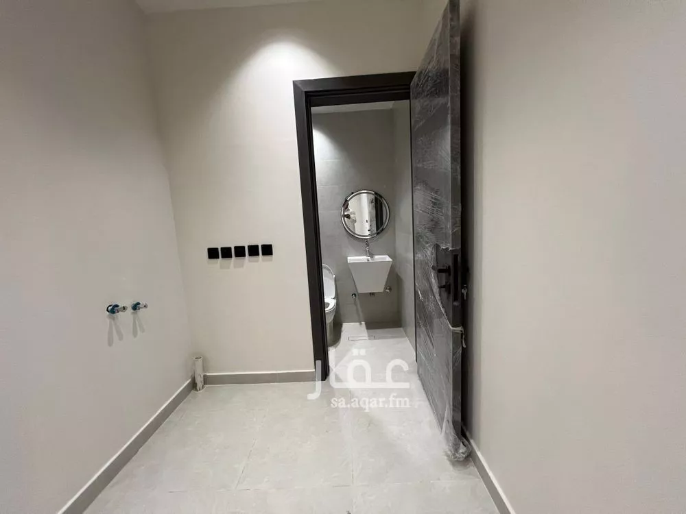 6 bedroom villa in Dhahrat Laban 4