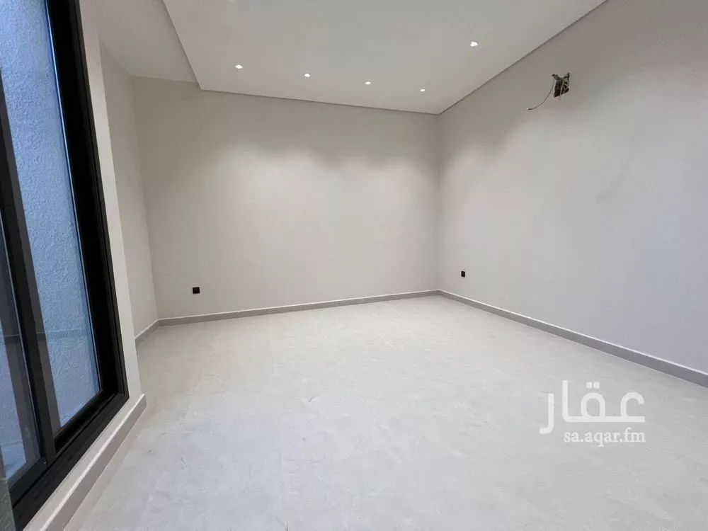 6 bedroom villa in Dhahrat Laban 5