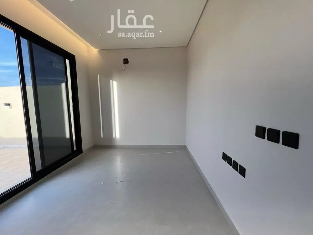 6 bedroom villa in Dhahrat Laban 6
