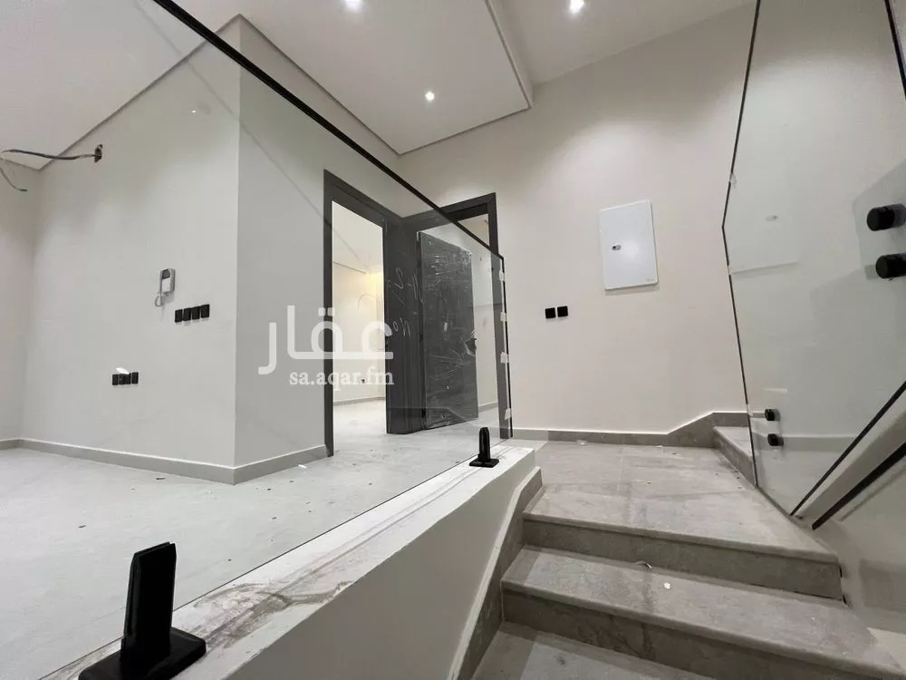 6 bedroom villa in Dhahrat Laban 10