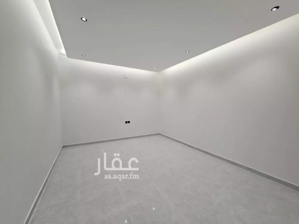 5 bedroom villa in Dahiat Namar 3