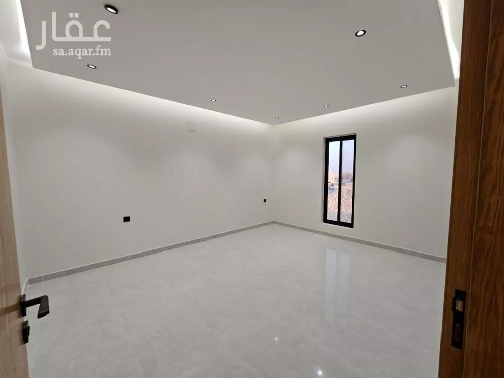 5 bedroom villa in Dahiat Namar 4