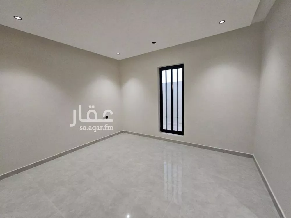 5 bedroom villa in Dahiat Namar 7