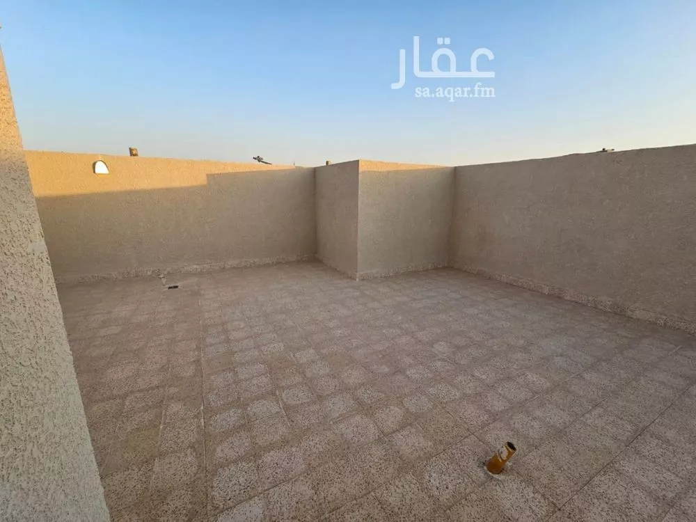5 bedroom villa in Dahiat Namar 8