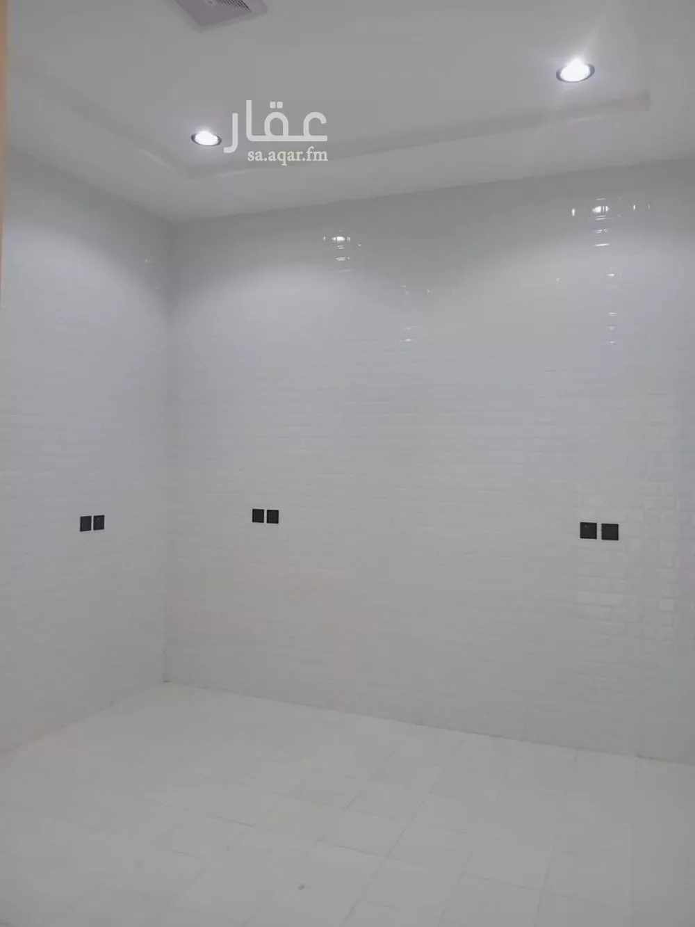 4 bedroom villa in Al Janadriyah 2