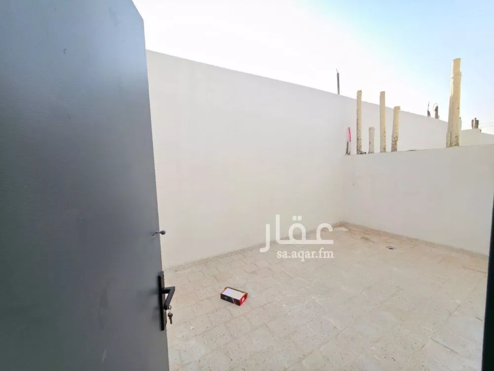 دوبلكس 5 غرف في عكاظ 18