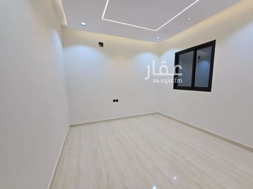 فيلا 5 غرف في العريجاء الغربية 11