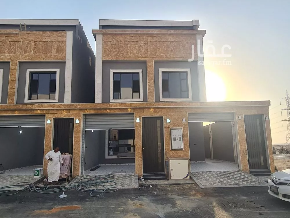 5 bedroom duplex in Okaz 2