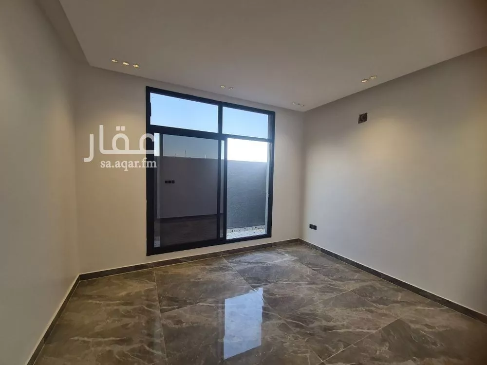 5 bedroom duplex in Okaz 18