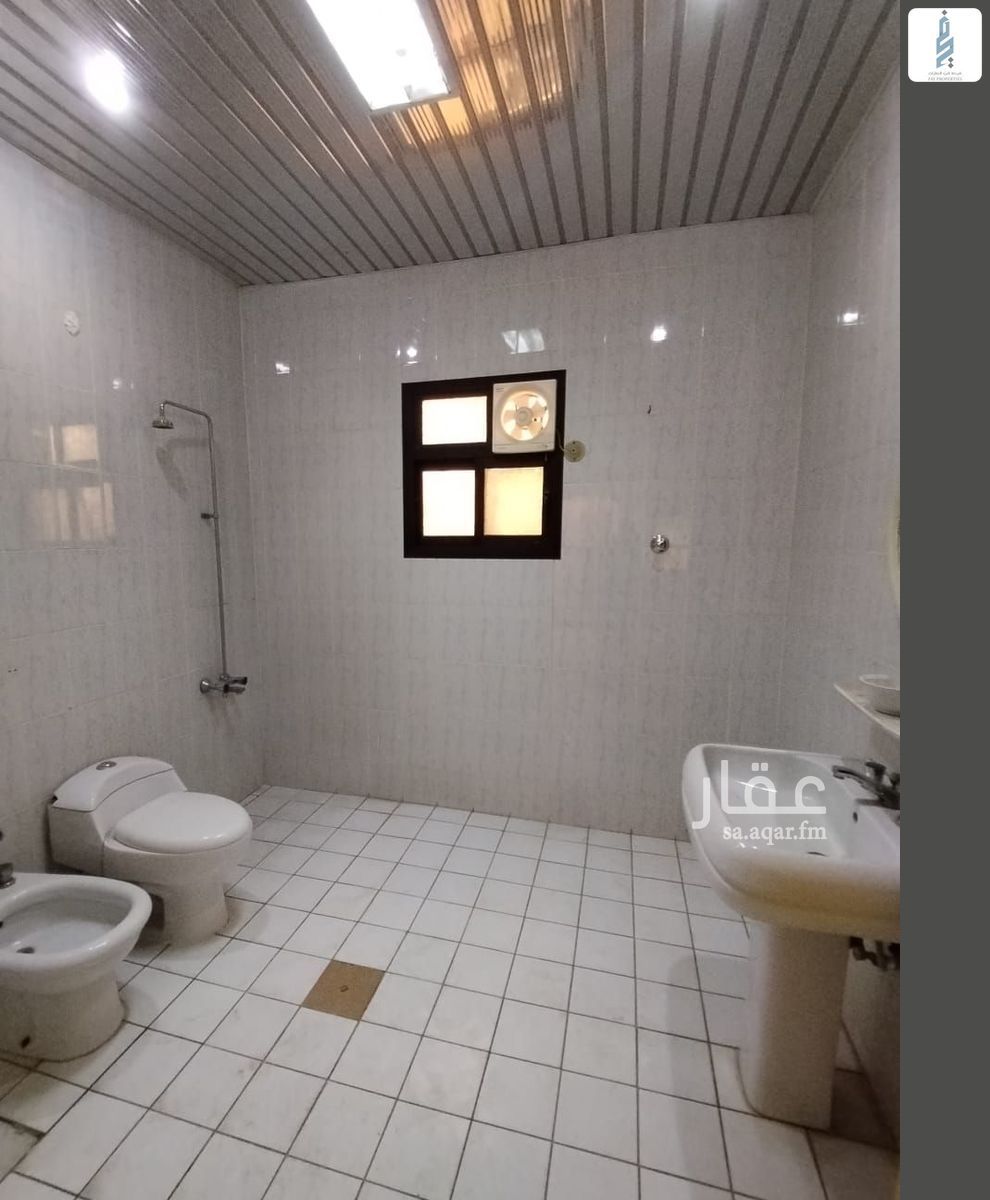 9 bedroom villa in As Suwaidi Al Gharabi, Riyadh 23