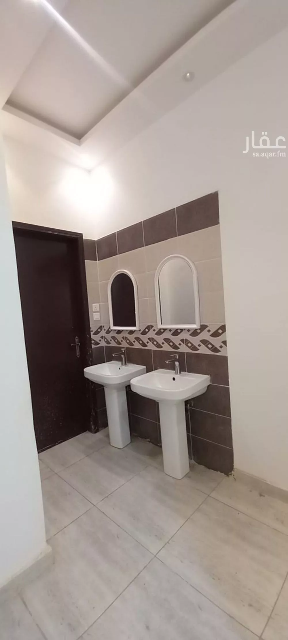 6 bedroom villa in Al Janadriyah 11