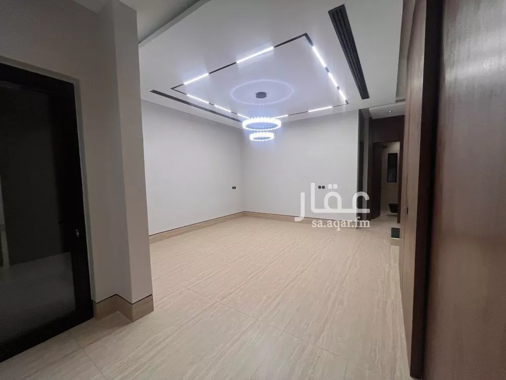 5 bedroom villa in Al Aridh 2