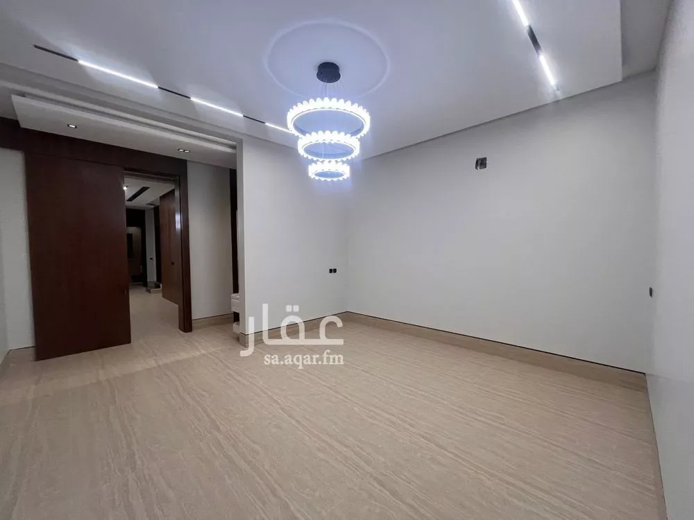 5 bedroom villa in Al Aridh 4