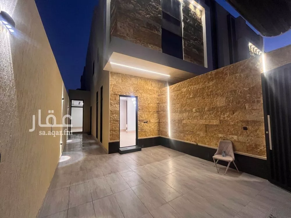 5 bedroom villa in Al Aridh 6