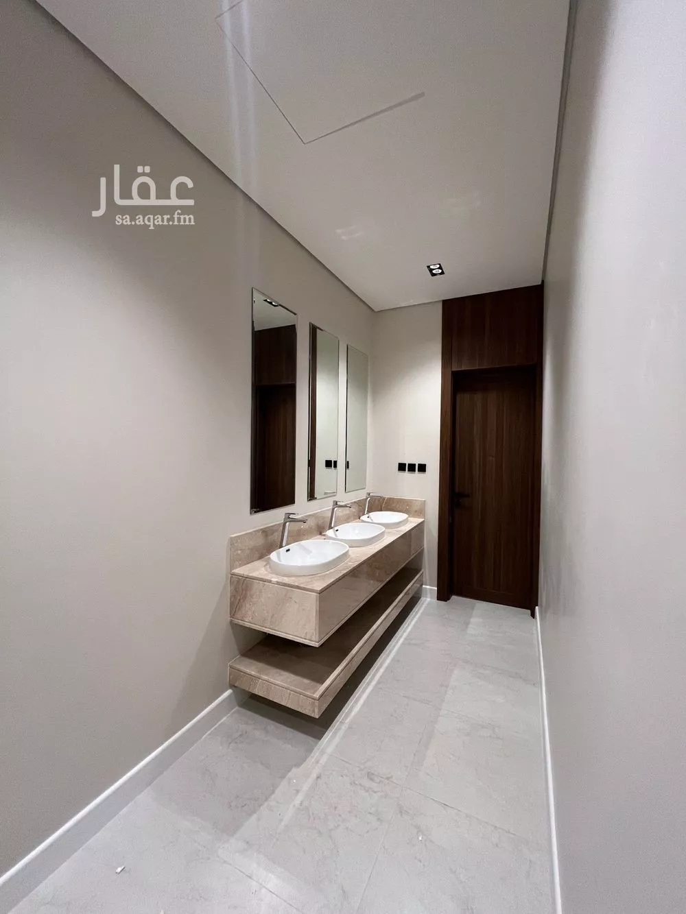 6 bedroom villa in Al Mahdiyyah 3