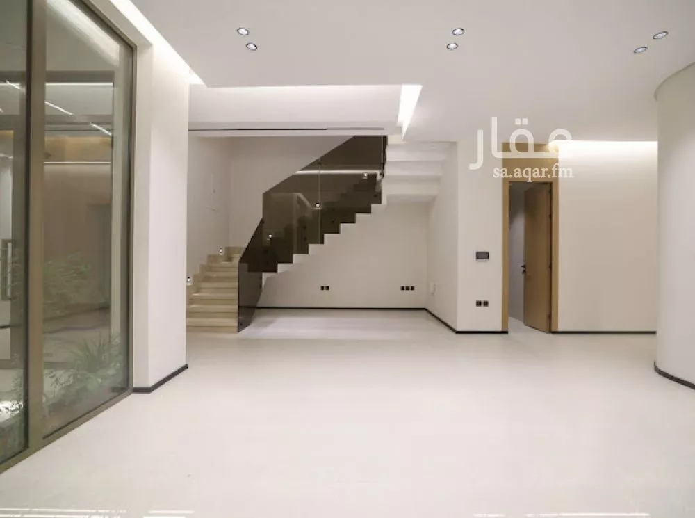 4 bedroom villa in Al Aridh 6