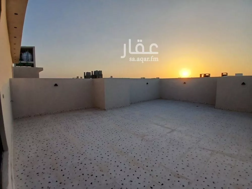 7 bedroom villa in Al Janadriyah 3
