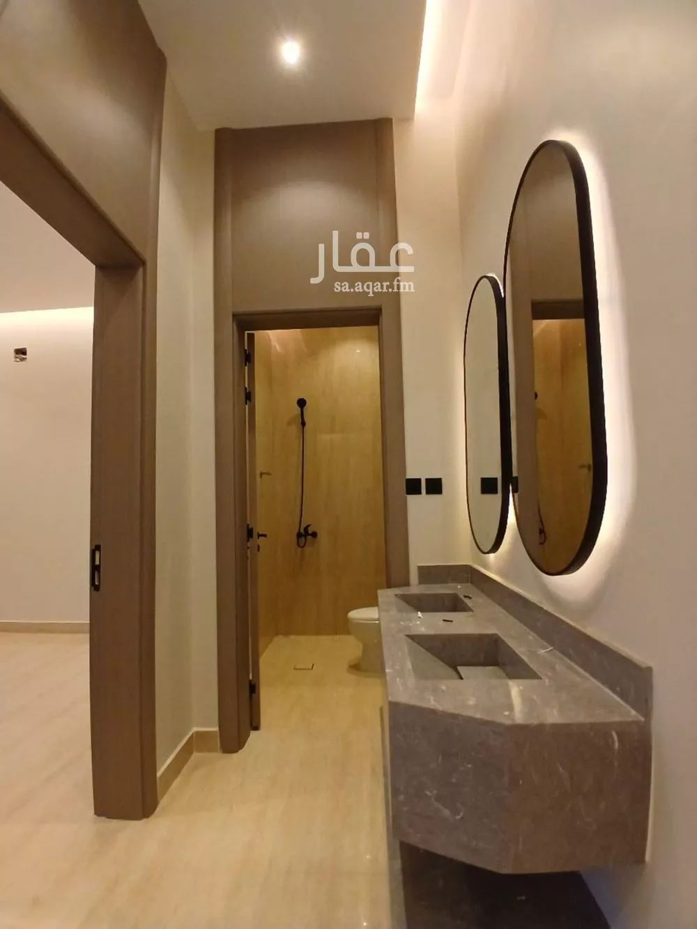 7 bedroom villa in Al Janadriyah 5