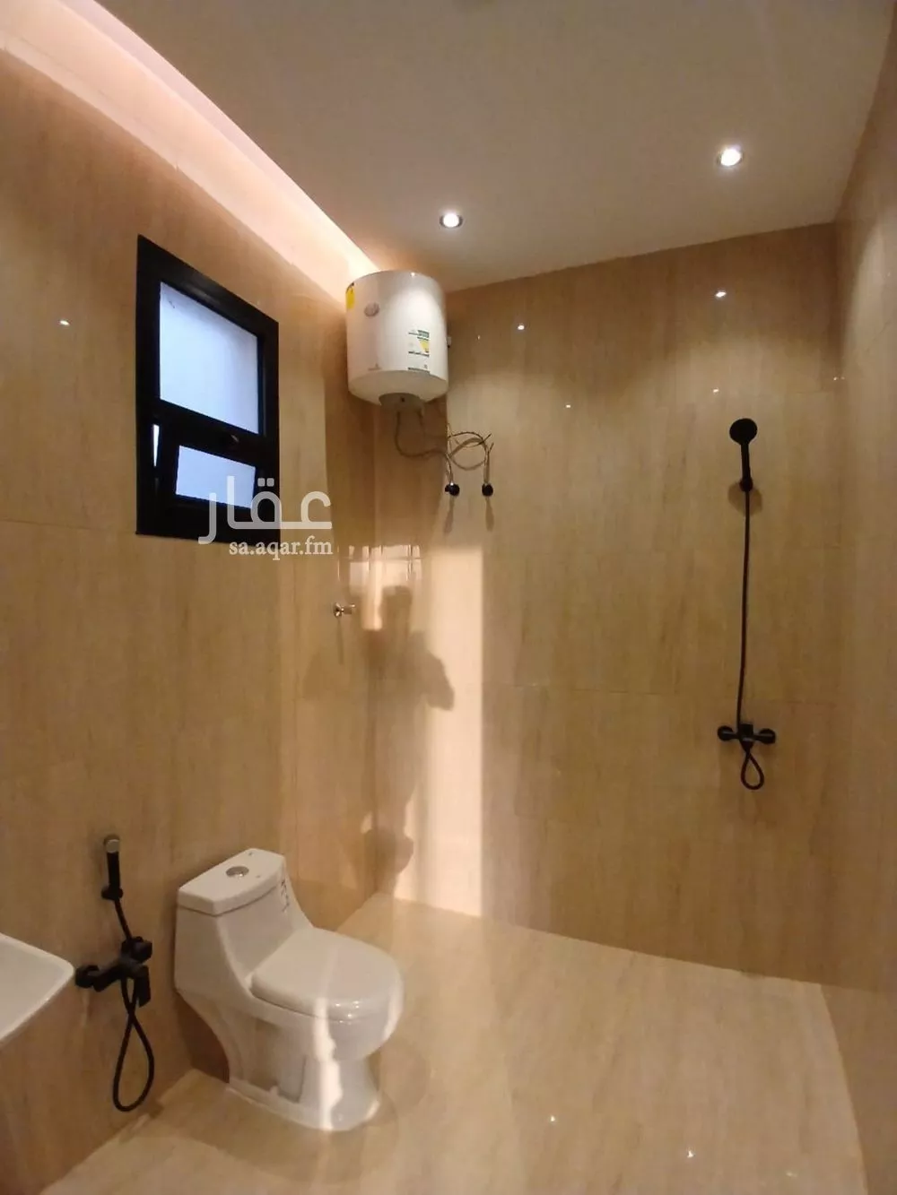 7 bedroom villa in Al Janadriyah 6