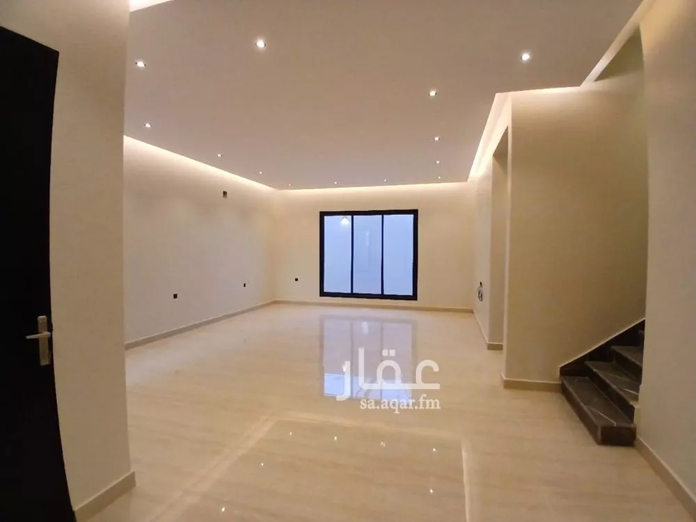 7 bedroom villa in Al Janadriyah 8